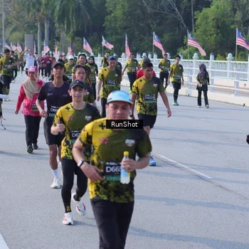 Runner Photo 7171879