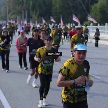 Runner Photo 7171883