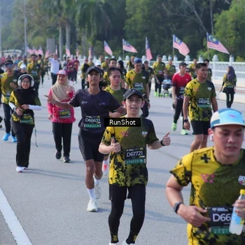 Runner Photo 7171885