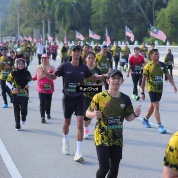 Runner Photo 7171887