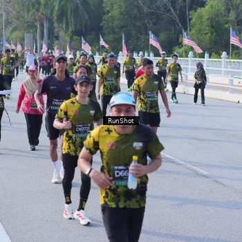 Runner Photo 7171893