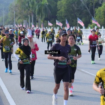 Runner Photo 7171897