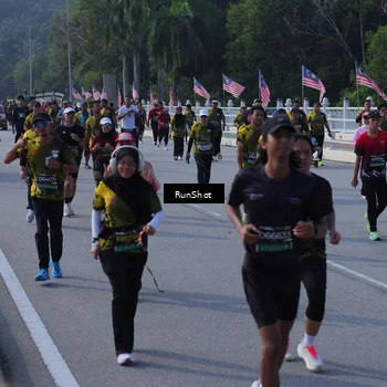 Runner Photo 7171903