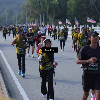 Runner Photo 7171906