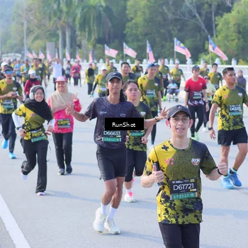 Runner Photo 7171907