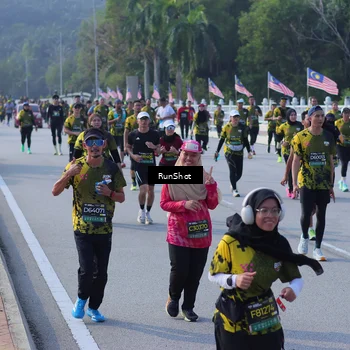 Runner Photo 7171916