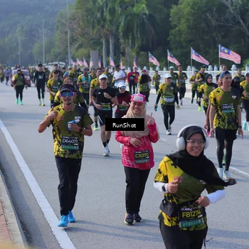 Runner Photo 7171918