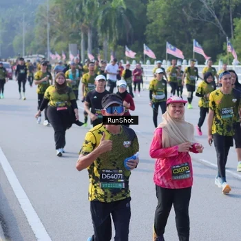 Runner Photo 7171929