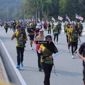 Runner Photo 7171938