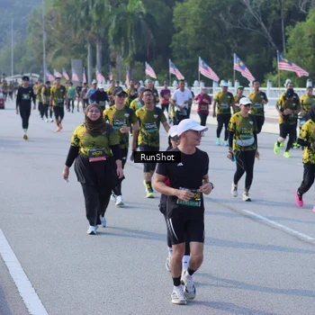 Runner Photo 7171953