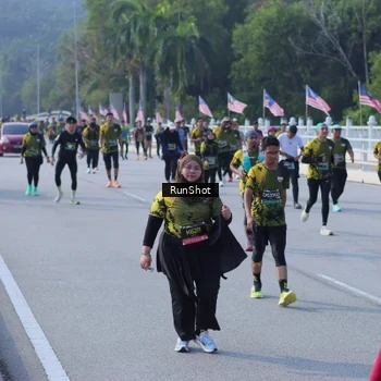 Runner Photo 7171981