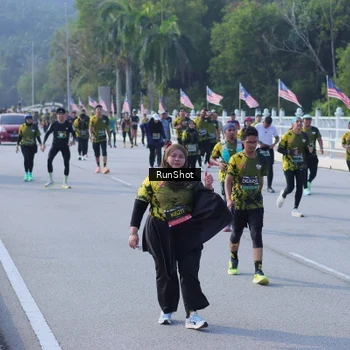 Runner Photo 7171982