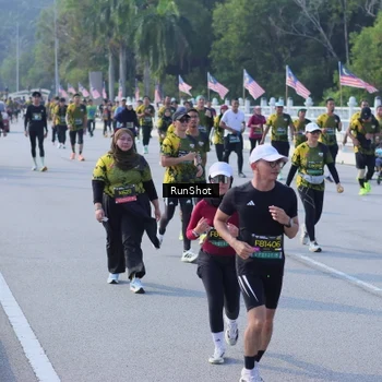 Runner Photo 7171996