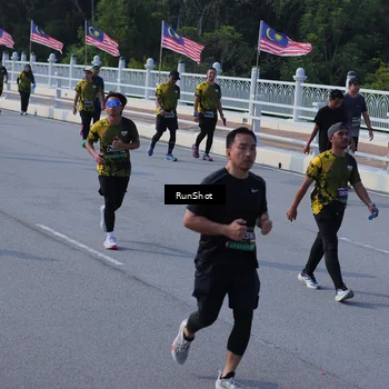 Runner Photo 7171999