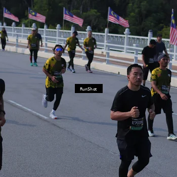 Runner Photo 7172000