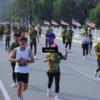 Runner Photo 7172045