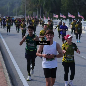 Runner Photo 7172047