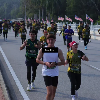 Runner Photo 7172049
