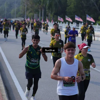 Runner Photo 7172051
