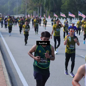 Runner Photo 7172060