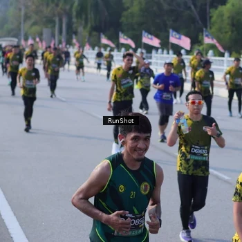 Runner Photo 7172064