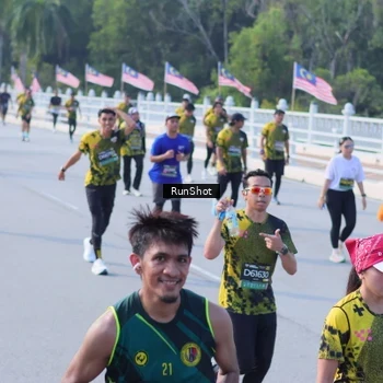 Runner Photo 7172065