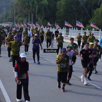 Runner Photo 7172112