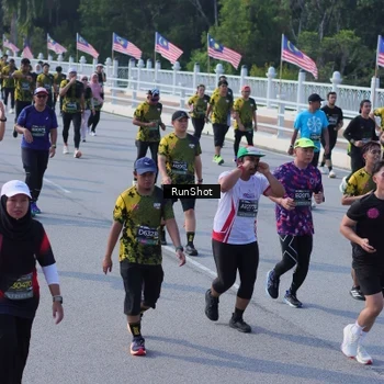 Runner Photo 7172123