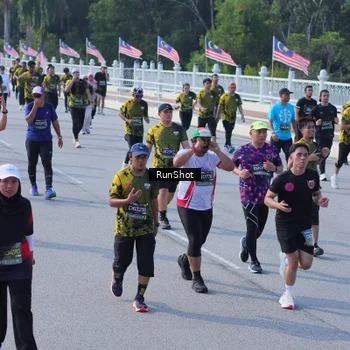 Runner Photo 7172124