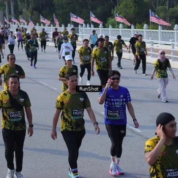 Runner Photo 7172172
