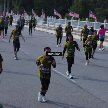 Runner Photo 7172384