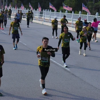 Runner Photo 7172387