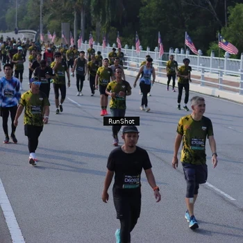 Runner Photo 7172443