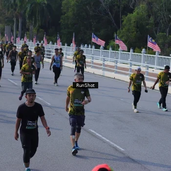 Runner Photo 7172444