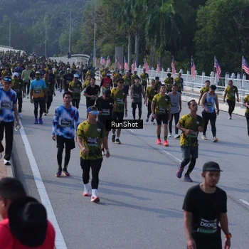 Runner Photo 7172453