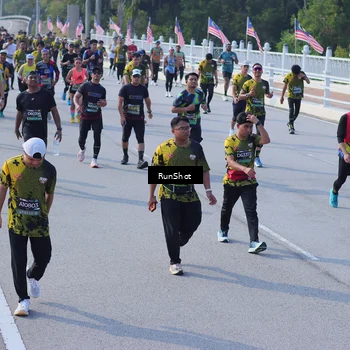 Runner Photo 7172836