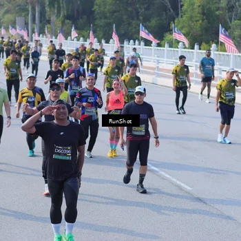 Runner Photo 7173093