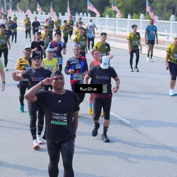 Runner Photo 7173104