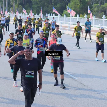Runner Photo 7173107