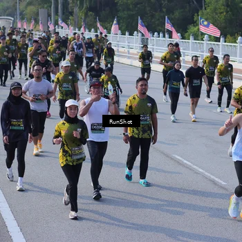 Runner Photo 7173553