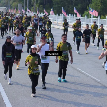 Runner Photo 7173554