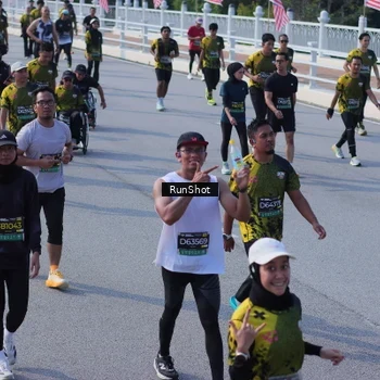 Runner Photo 7173584