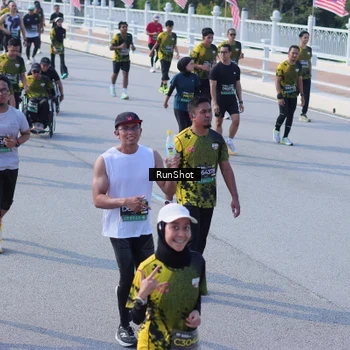 Runner Photo 7173589