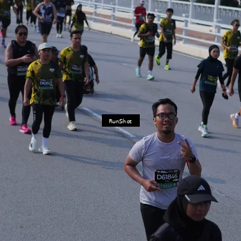 Runner Photo 7173697