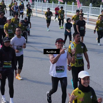 Runner Photo 7173702