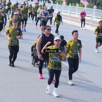 Runner Photo 7173743