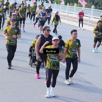 Runner Photo 7173751