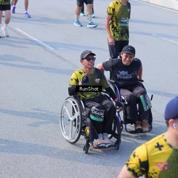 Runner Photo 7173828