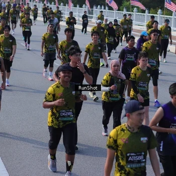 Runner Photo 7173868