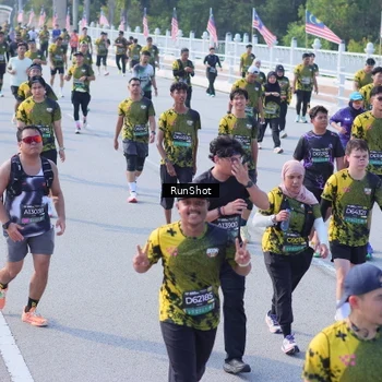 Runner Photo 7173873